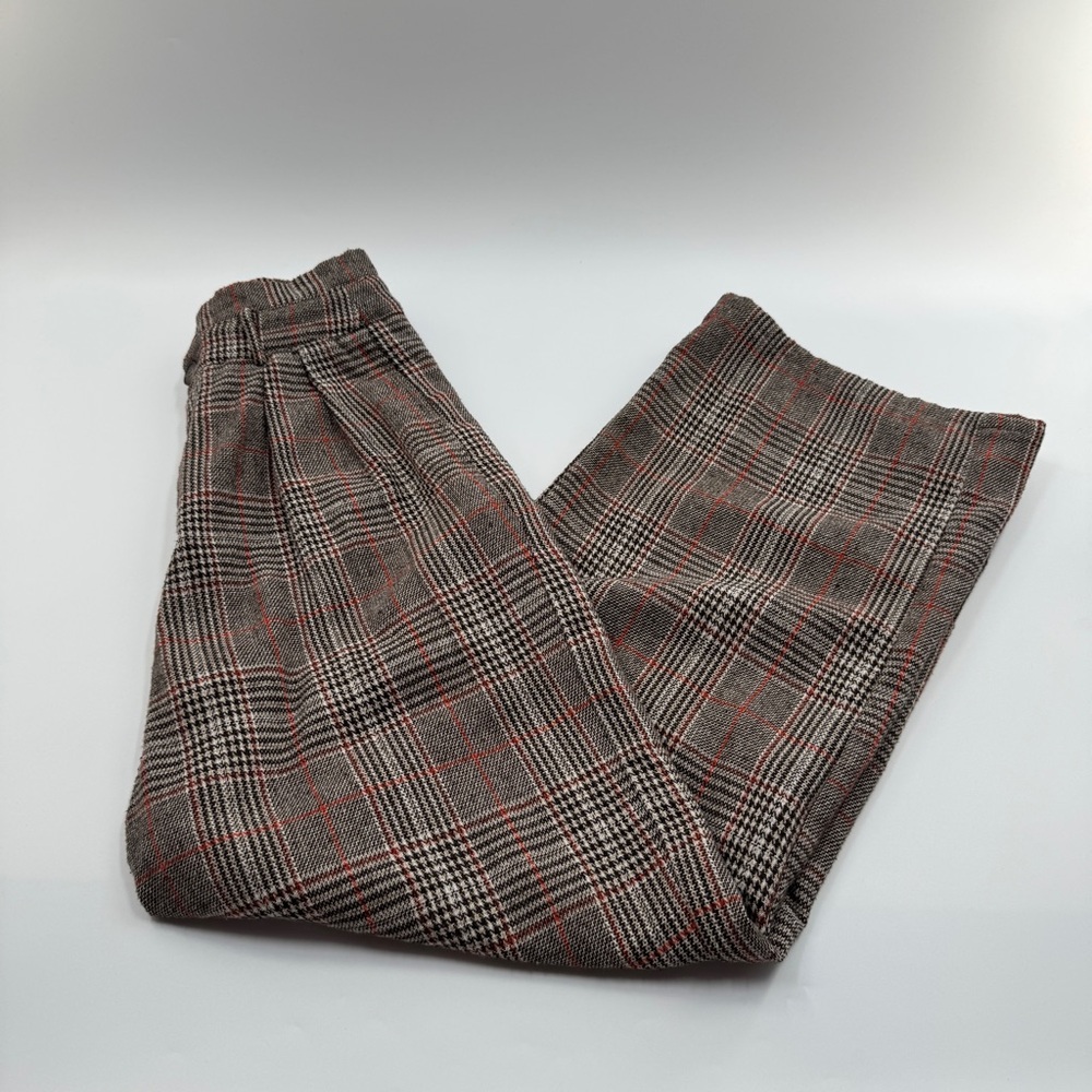 Commense Plaid High-Waist Trousers in Gray and Red
